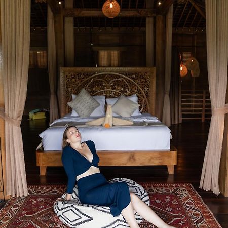 Ubud Riverside Villa Buitenkant foto